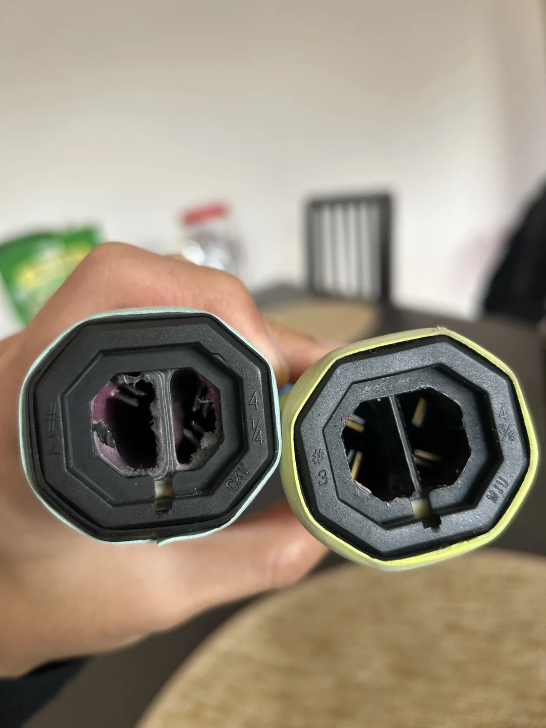 一碰就掉漆、一个月就断柄:我拼完18篇百保力投诉帖的746条评论,拼出哪些能保、哪些别修、哪些指望不上售后
