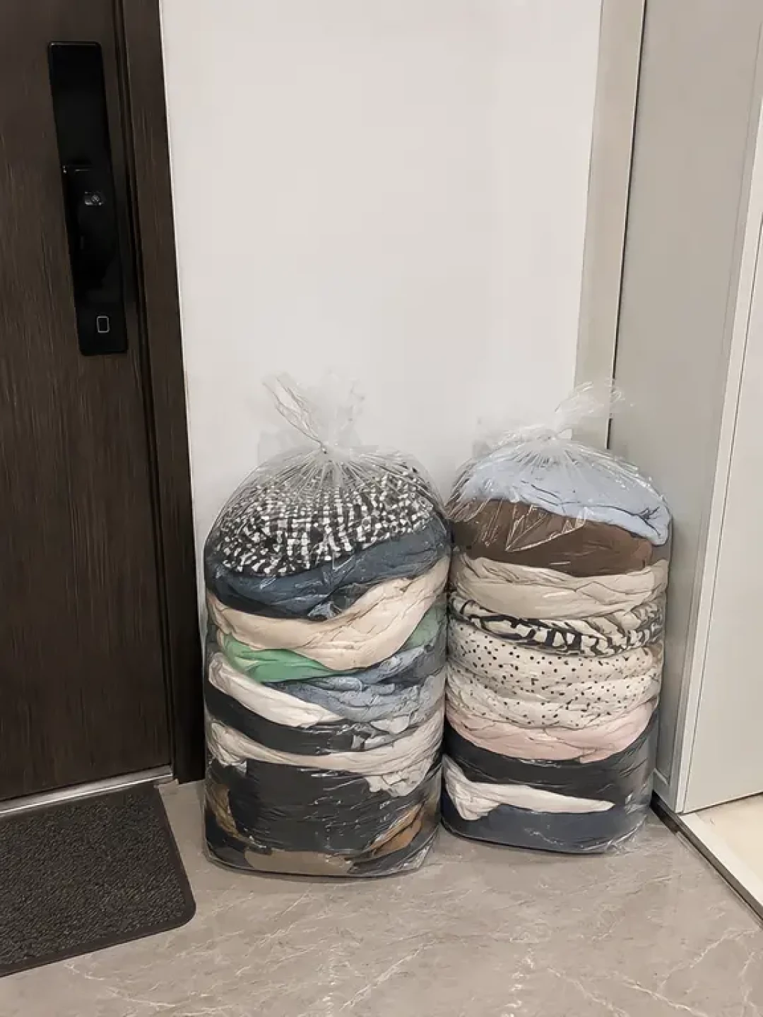 换季衣柜开整,旧衣先别扎袋:全网改造与回收翻车报告盘完,四笔账我摆平了