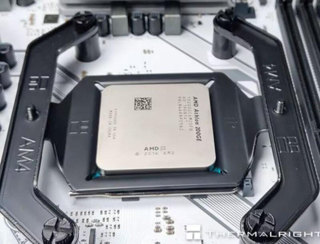开盖翻车潮：锁频400MHz、变钥匙扣、漏液腐蚀拒保，开盖之后涂什么成了更大的分歧