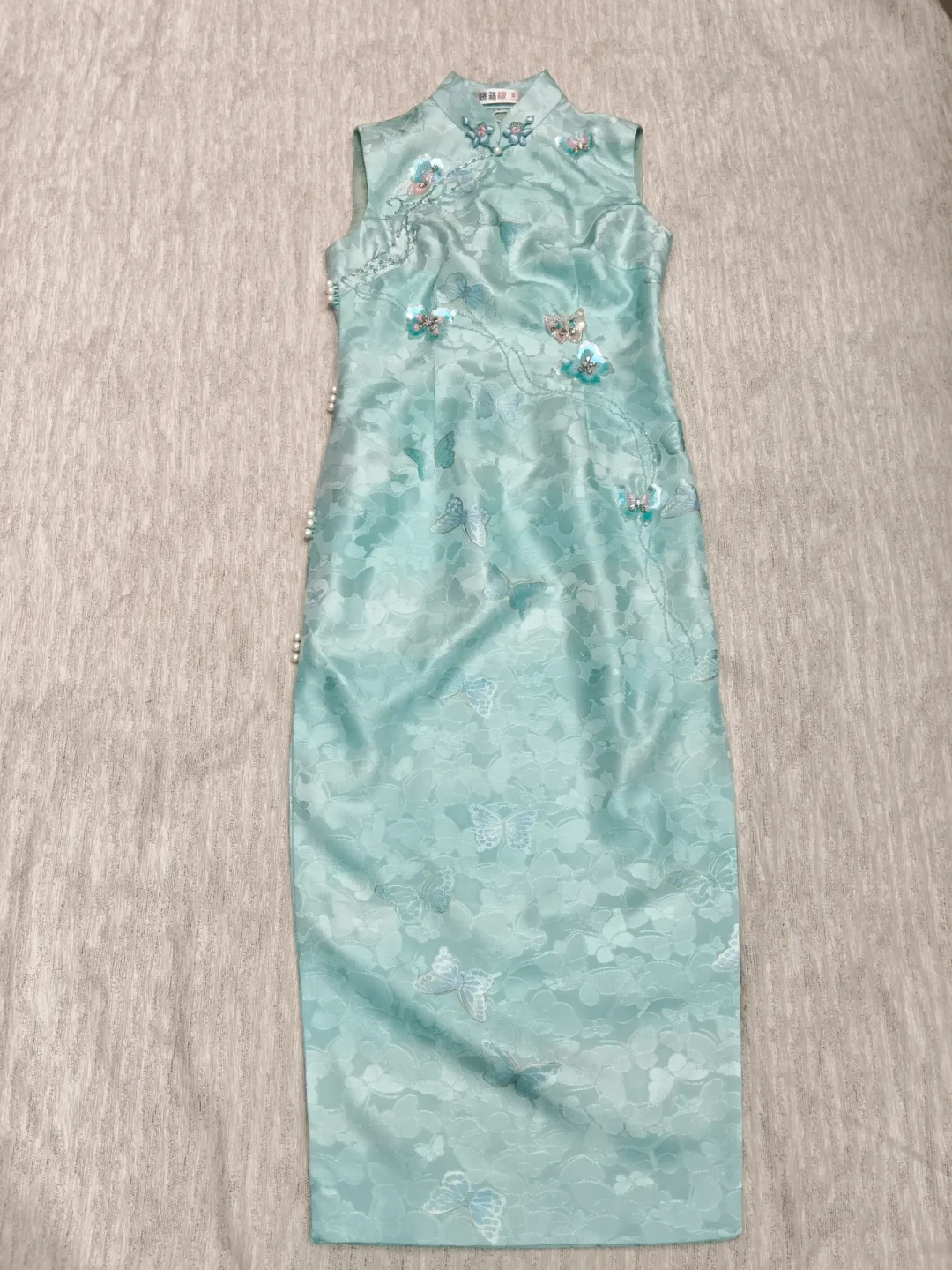 新中式显老?4800条翻车评论看完,秋冬下单只记一句话:一身只留一个中式设计点