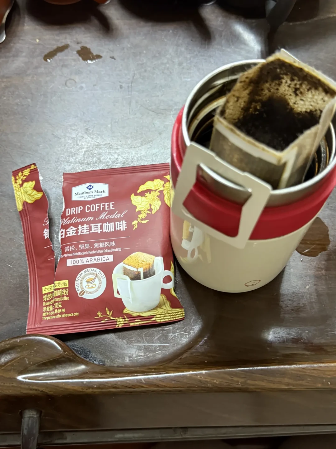 「烟灰水」「臭脚丫」「冲不下去」:贵价挂耳翻车,多半不是你的手冲问题