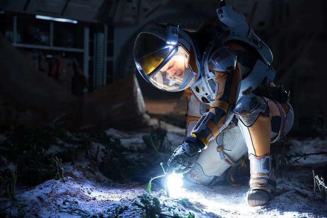 你刷到的《火星救援2》预告片，是AI造的——真正的坏消息是：那可能是老雷最后一部科幻巅峰
