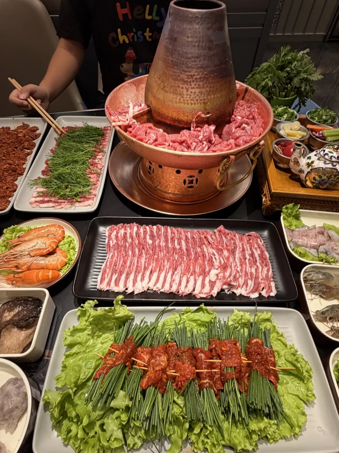 这周赵敏最热的讨论不是敏若之争:我把原著里三顿饭对了账,这位郡主的吃法可能是金书女主里最