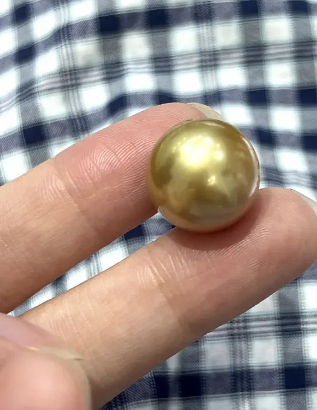 13900一串、1899一颗,证书却写着