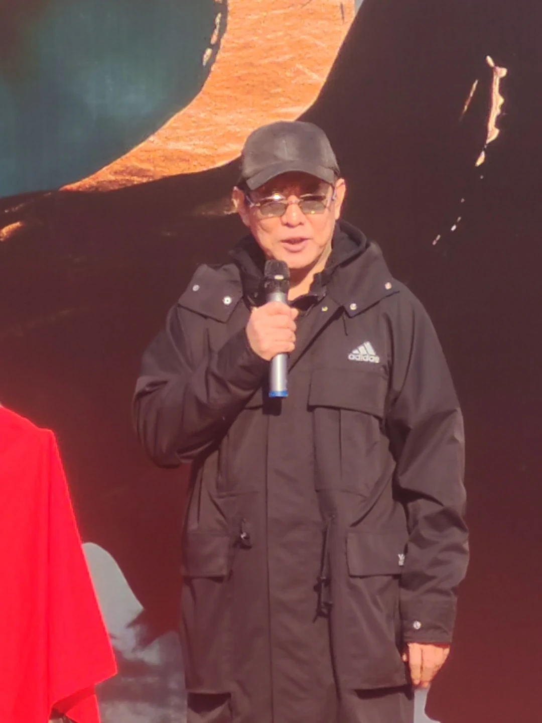 《少林寺》44年后,李连杰零片酬出演两部短剧:老武侠们先看清这笔