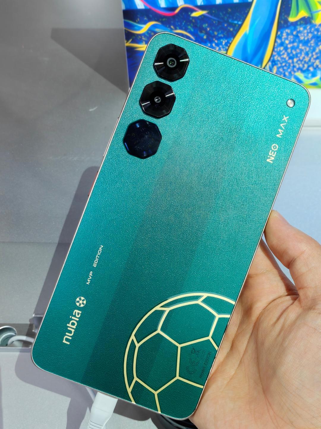 国产7.5寸巨屏LCD,国内却只能海外捡:努比亚Neo 5 Max下单前,先把四笔账算清