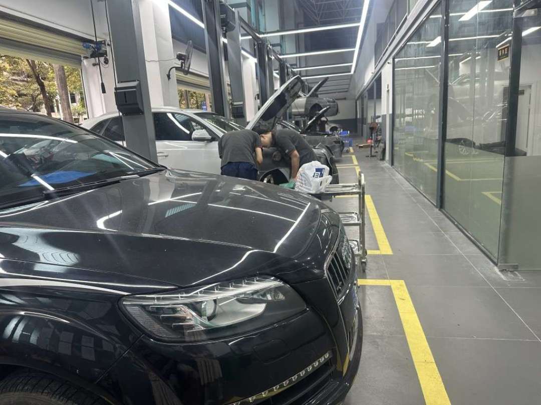 奥迪4S店一家接一家地关门:同一份保养套餐两种结局,国庆自驾前,先看清你预交的钱记在谁名下