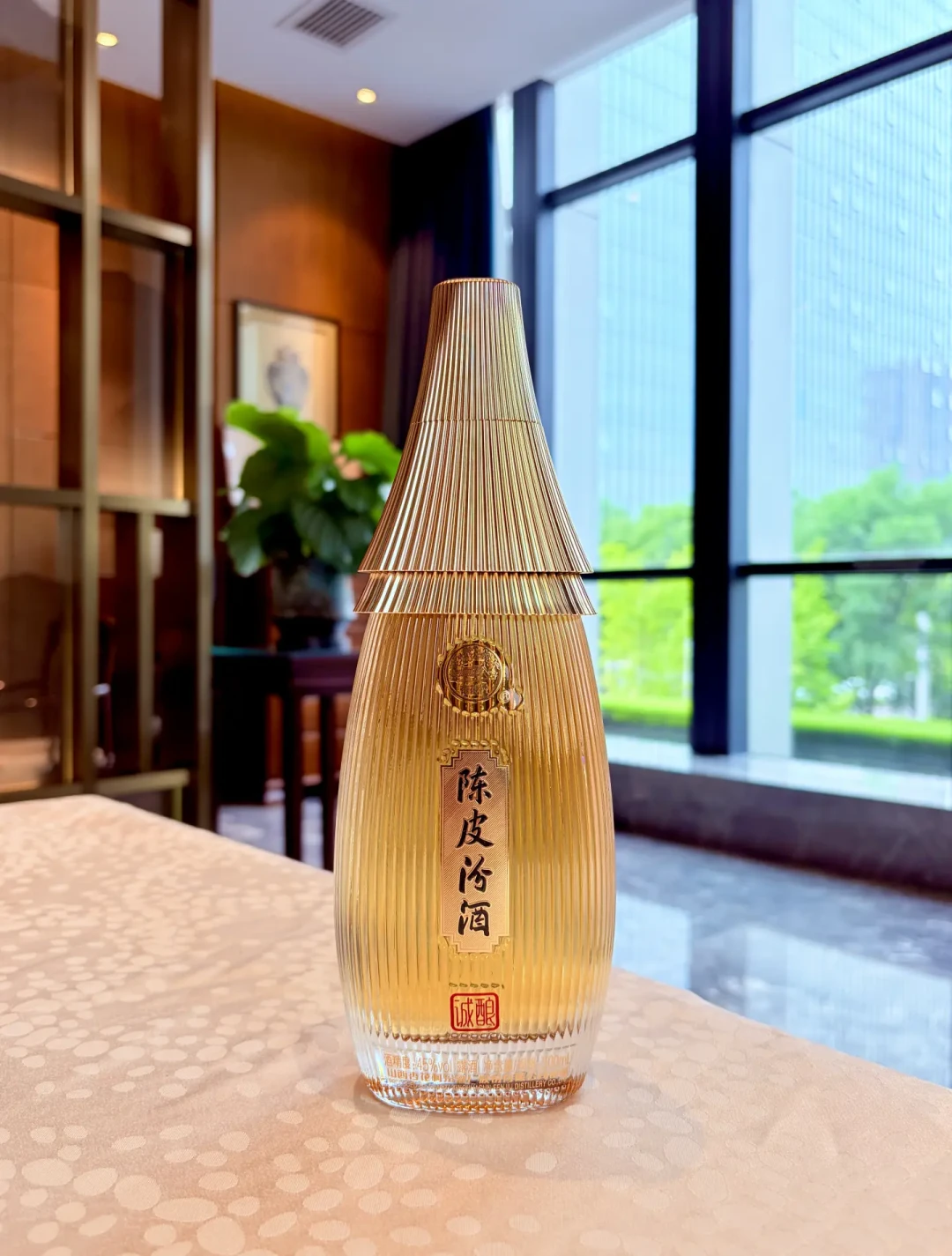 离中秋16天,汾酒首款“露酒”终于铺到货架:45度、53度、单瓶300+,发布会、中报和9条货帖对完,你最想问的几件事一次说清