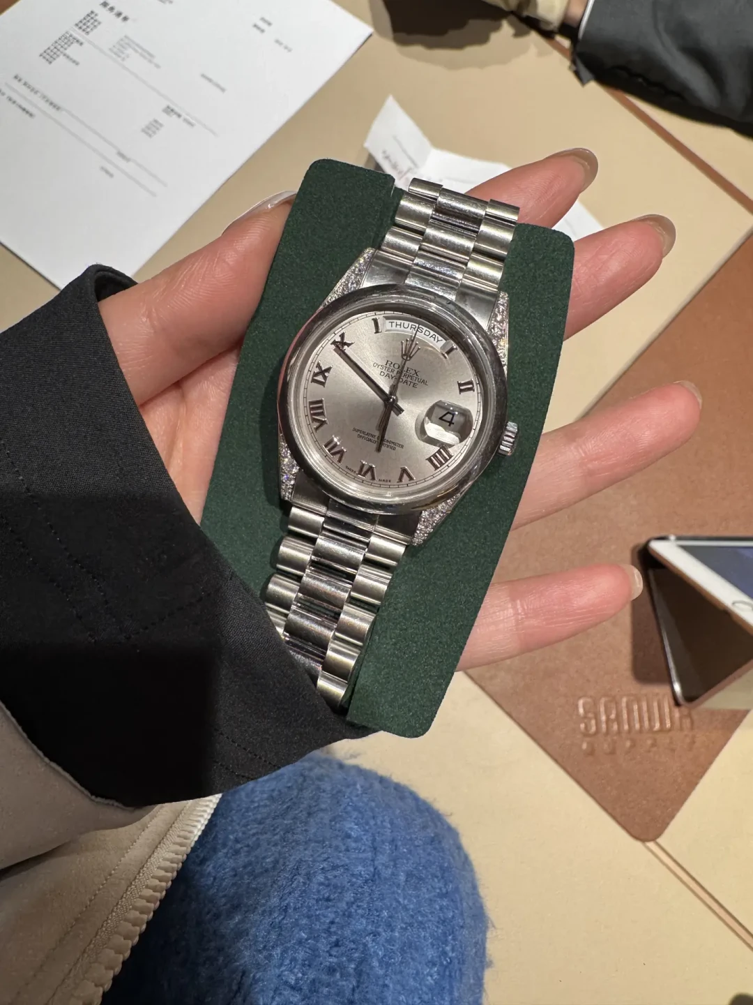 国王戴了64年的破旧劳力士刷全网:对完全网11条劳服/抛光实价,你的老劳力士哪儿该修、哪儿别动,账就清楚了