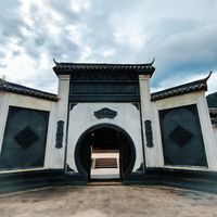 官方预约250万、原著8.2，集数却还分三个版本：入坑《兰香如故》前，先把这三组数拆开看