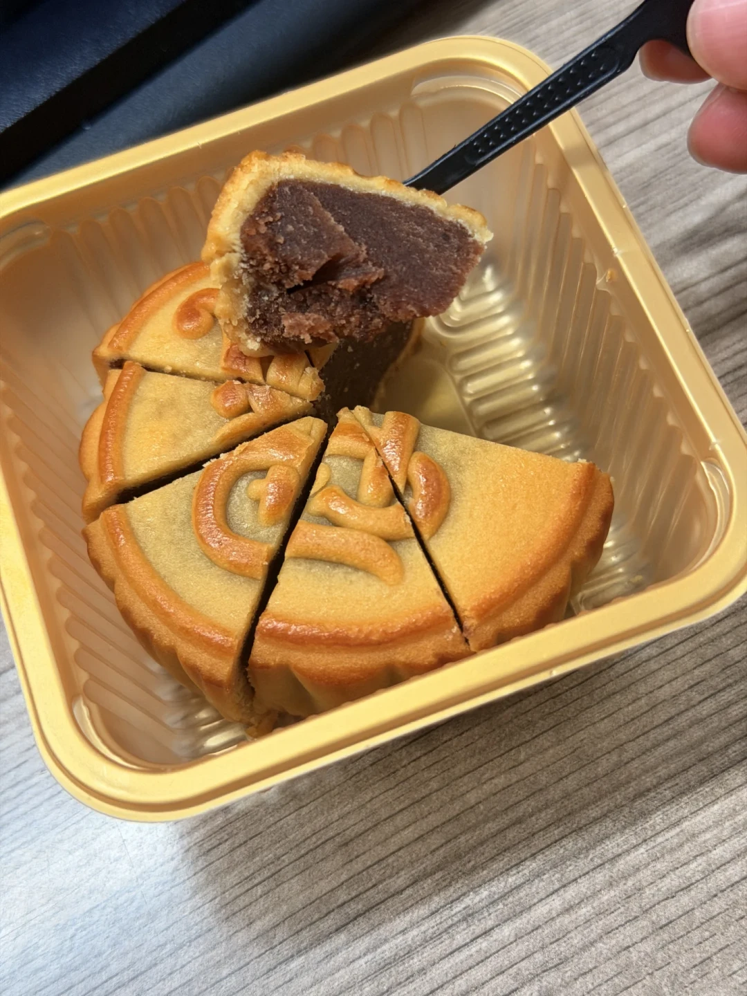 中秋倒计时16天:高星酒店月饼集体“下海”甩卖:208元的香格里拉、不到3折的喜来登券,先分清价格里的三个钱包