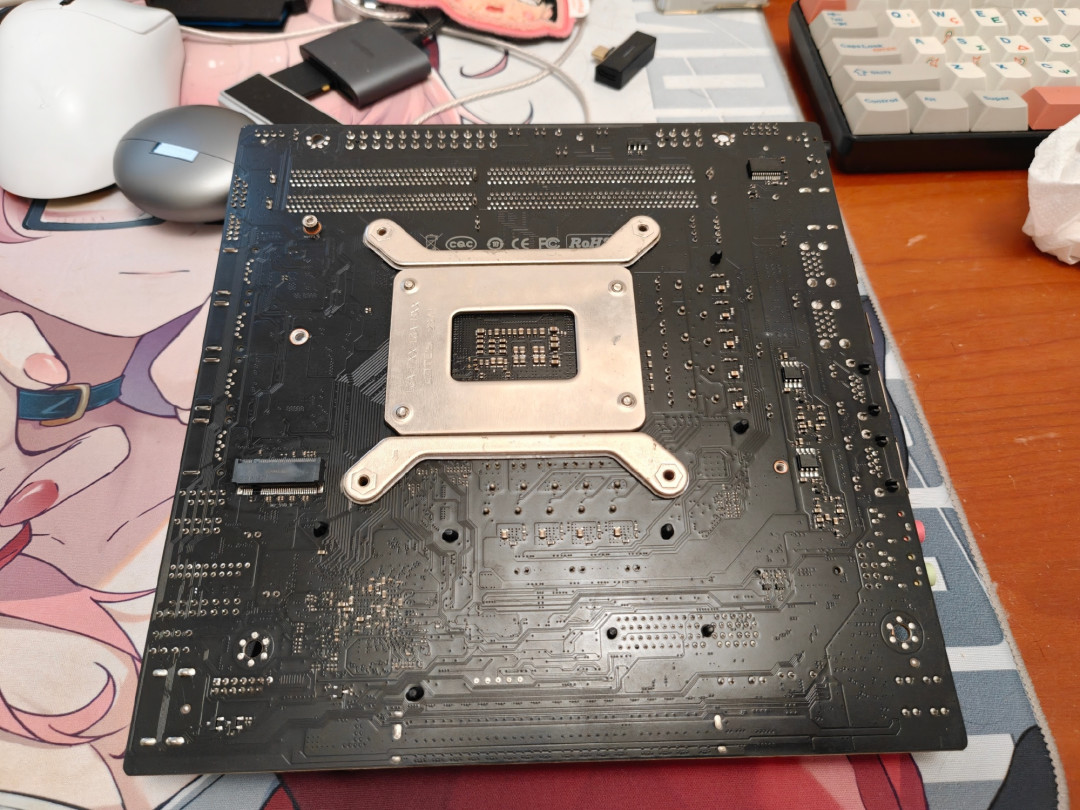 唯一没涨价的只剩主板:铭瑄MCIO新板、今天那条PCIe3.0帖子,五块板的通道账我一次算完