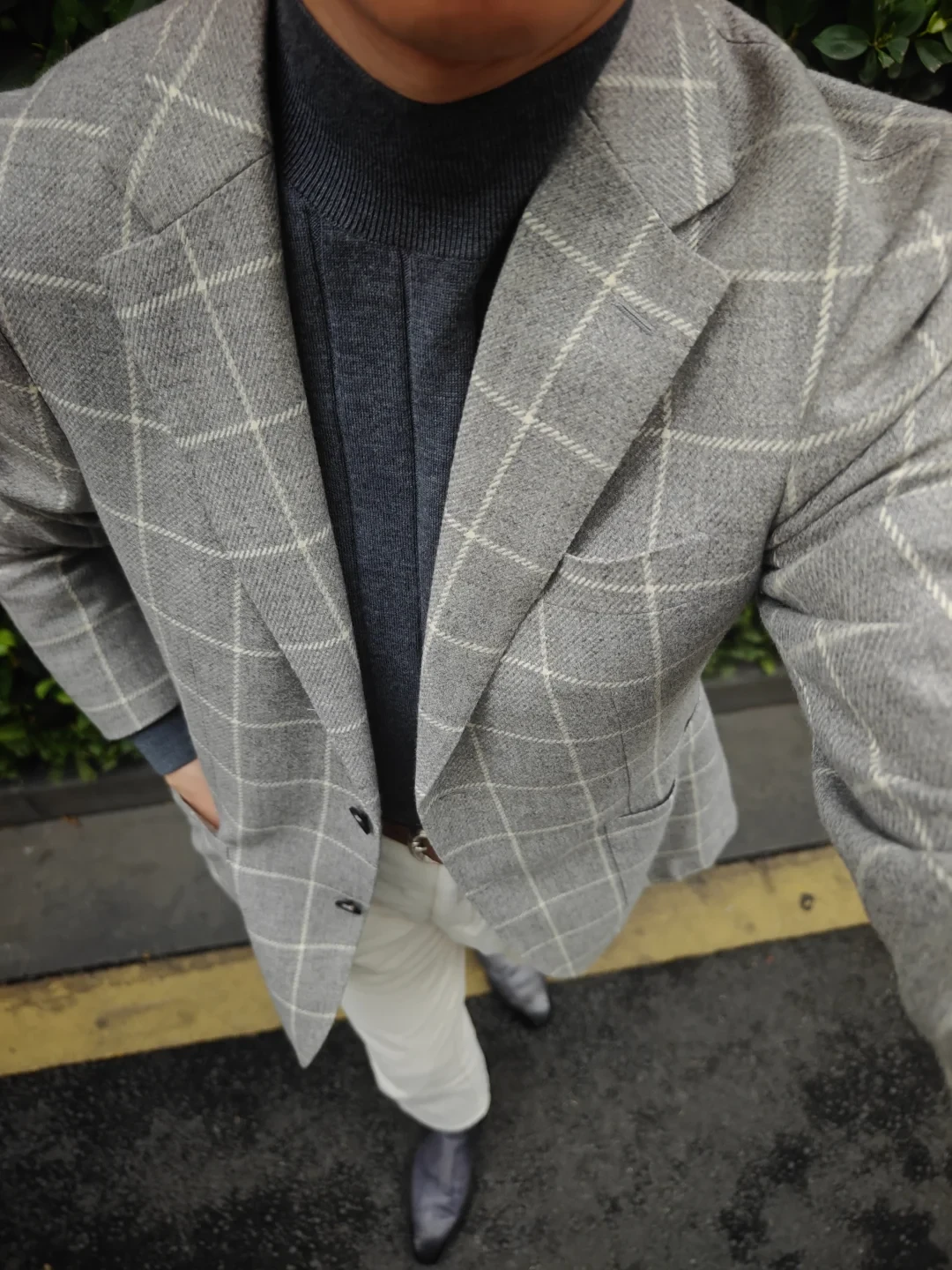 蓝豹还是Suitsupply？先别看排行榜，看日历：一个靠店庆满减，一个等电商两折