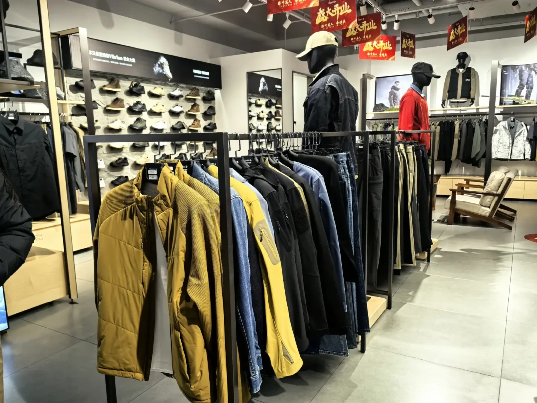 龙牙和鹰爪同周上新裤：“北龙牙、南鹰爪”掰开品类对完账，给钱清单终于清楚了