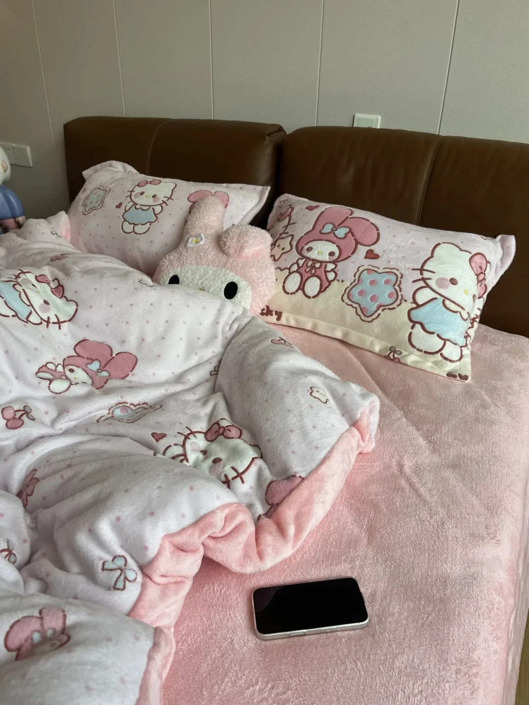 六七千的真丝反而睡不着？1.4万条评论把床品分了四个派：秋换床品，先对派再对支数