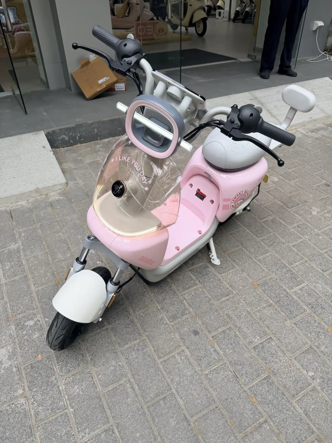 最后的明日香,最早的小甜豆:九号的痛车生意,正版万元与DIY百元你选哪个
