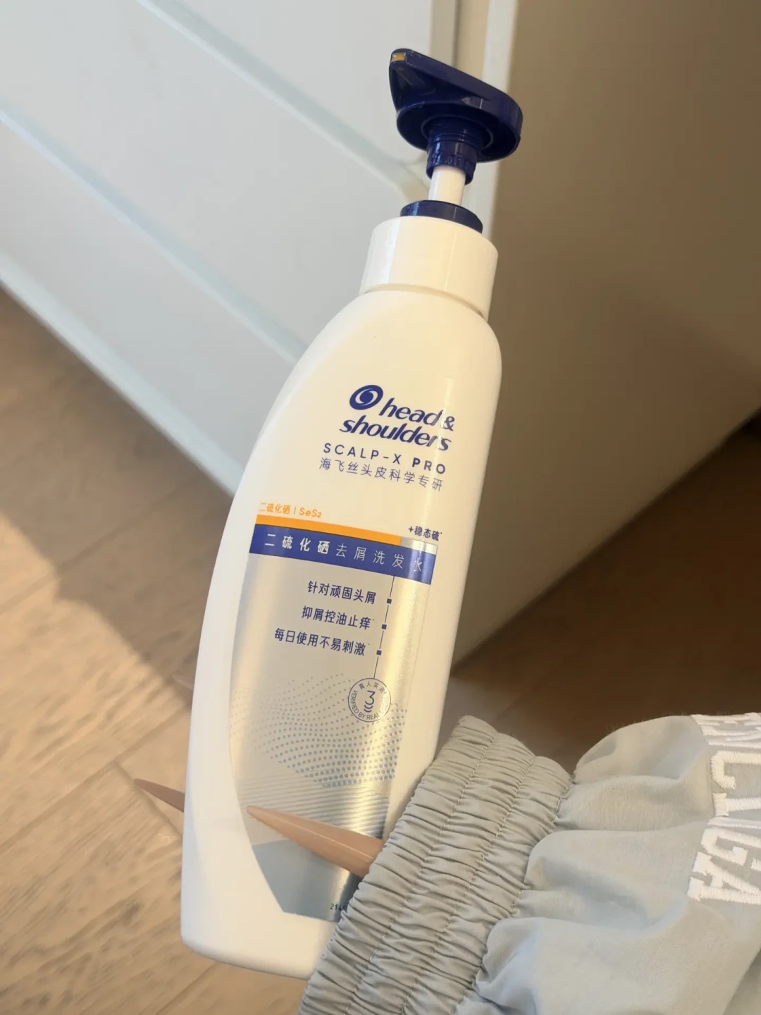 头屑先别急着换洗发水：点赞最高的
