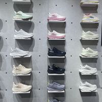 亚瑟士反超昂跑与HOKA：原本闭眼买的HOKA，现在得看数字再下单