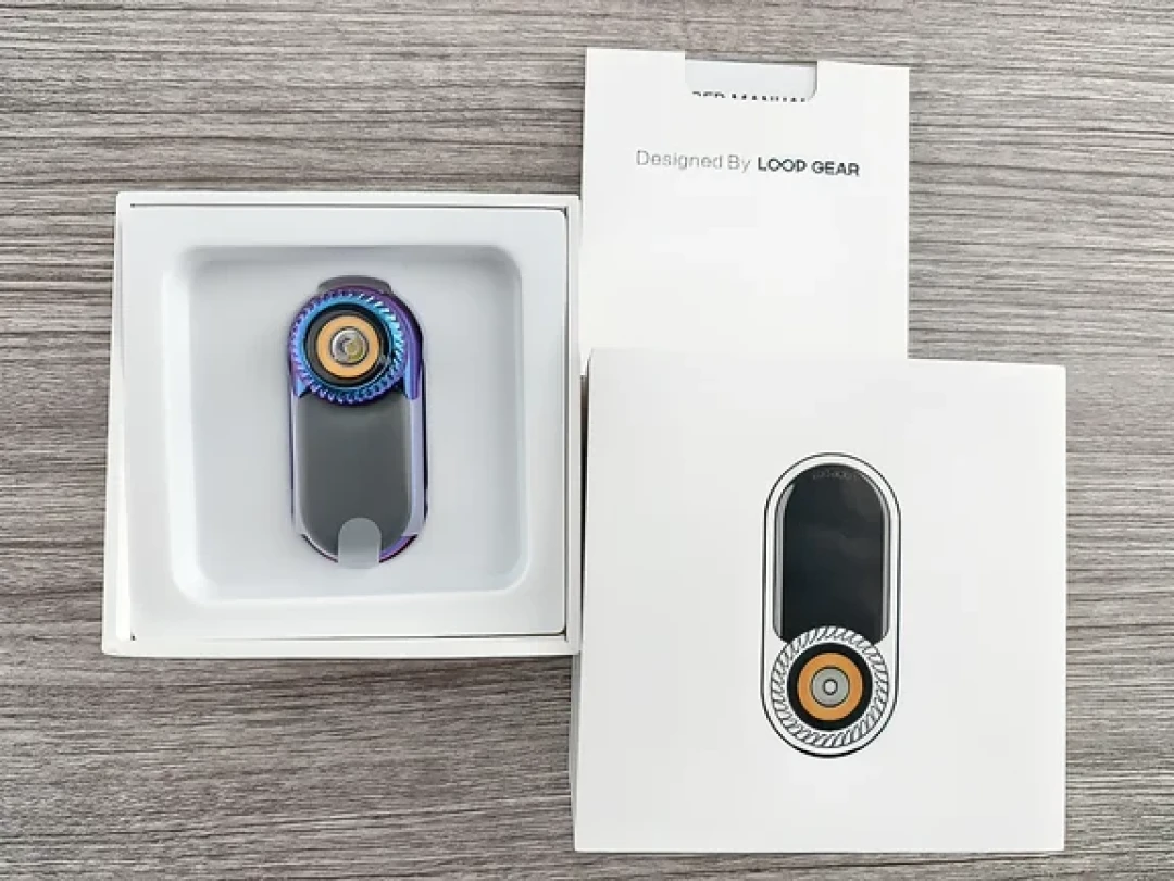 这周4场上新2场捡漏:EDC手电不比流明了,开始比克重