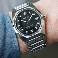 十八个月换了六张盘面，壳不动芯不动：3400欧元的King Seiko Vanac"东京夜航"，先别急着为盘付钱