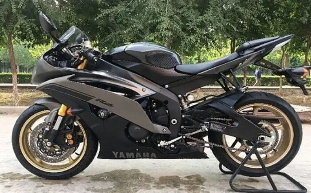 R6最后的官方订单窗口已经关了:25万库存、“涨价”传闻和13.98万的R9,谁在讲故事?