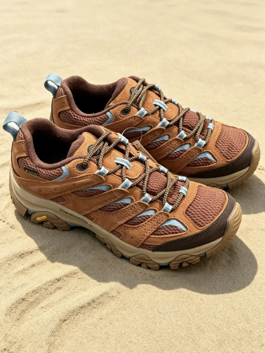 为颜值买的MOAB3,