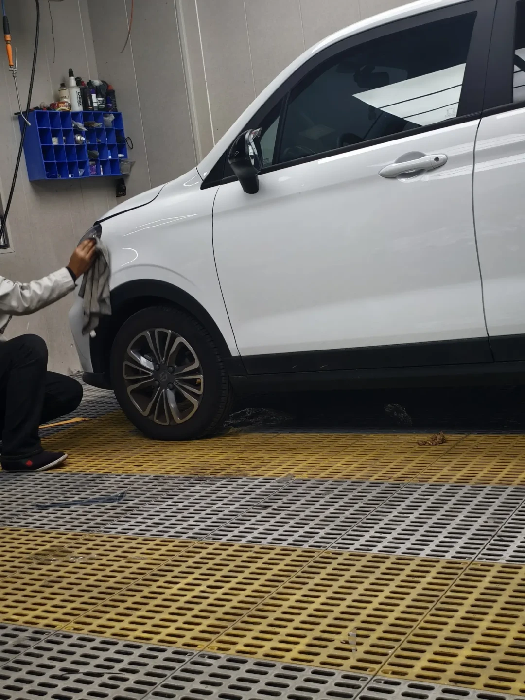 质保是真的,店先没了:对完一单19000元的维权账、8组工时报价和龙膜质保条款,才搞懂“终身质保”保的是膜,不是人工