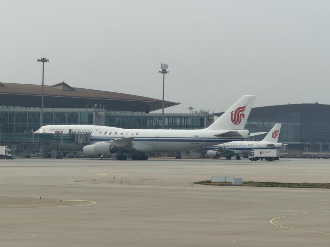 英国空管瘫痪把国航旅客困在欧洲:这次真不赔现金,但从欧洲出港的国航延误,600欧是有人领到过的