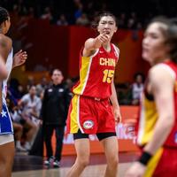 3分险胜！韩旭末节14分带队进八强，中国女篮下一战硬刚法国冲冠热门