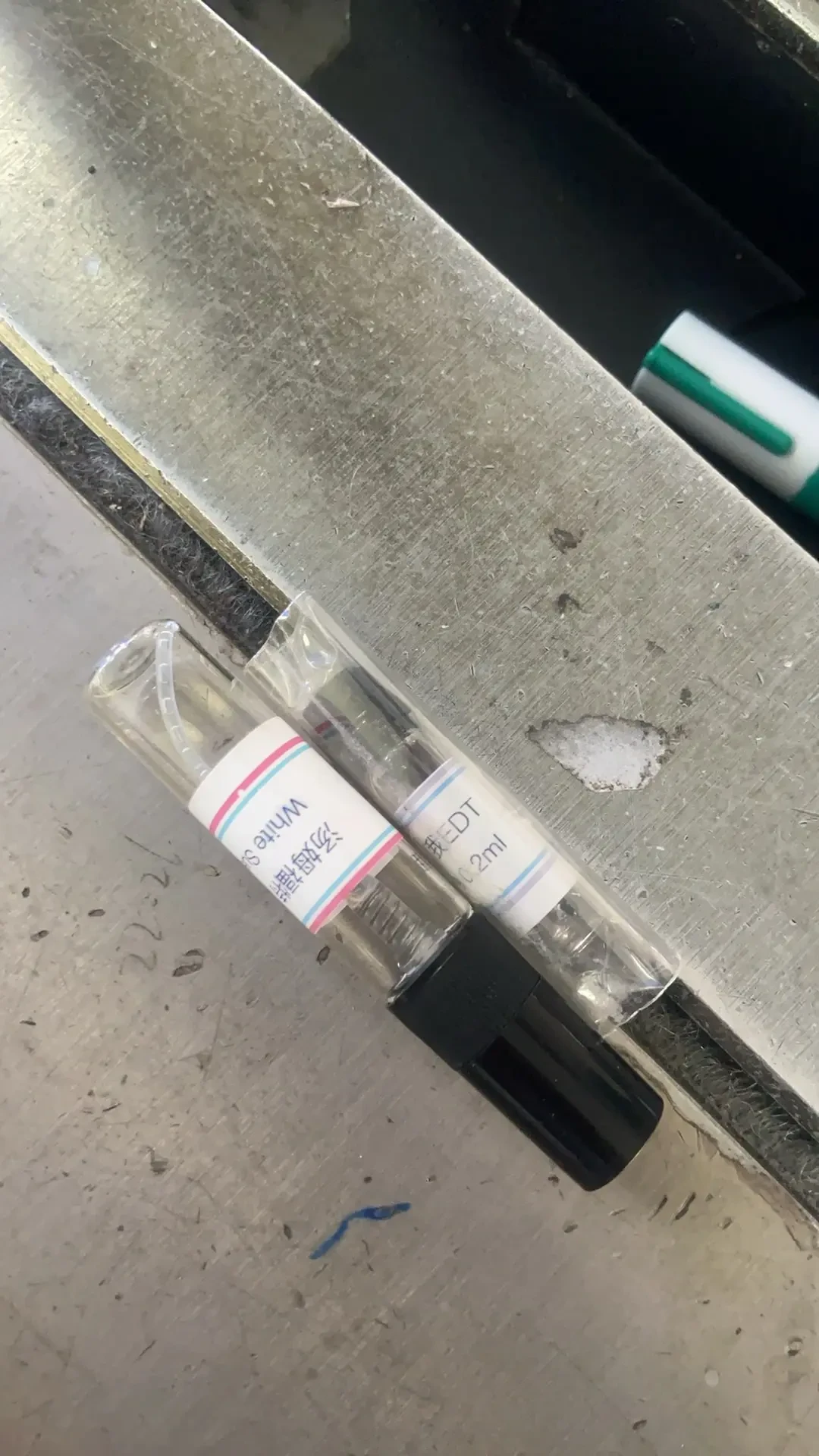 能带2个打火机，带不走2支1.5ml香水小样？对完目录原文和这半年十来条被拦帖，安检数的是