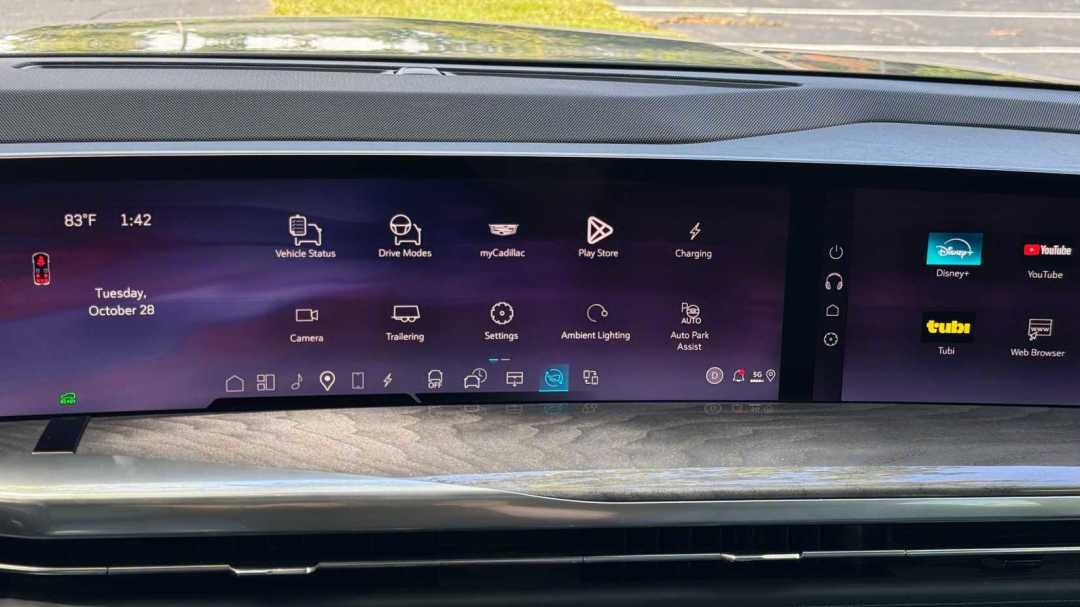 通用汽车封杀CarPlay，老凯美瑞车主root强装：2026年的手机互联战争，选对路之前先别交钱