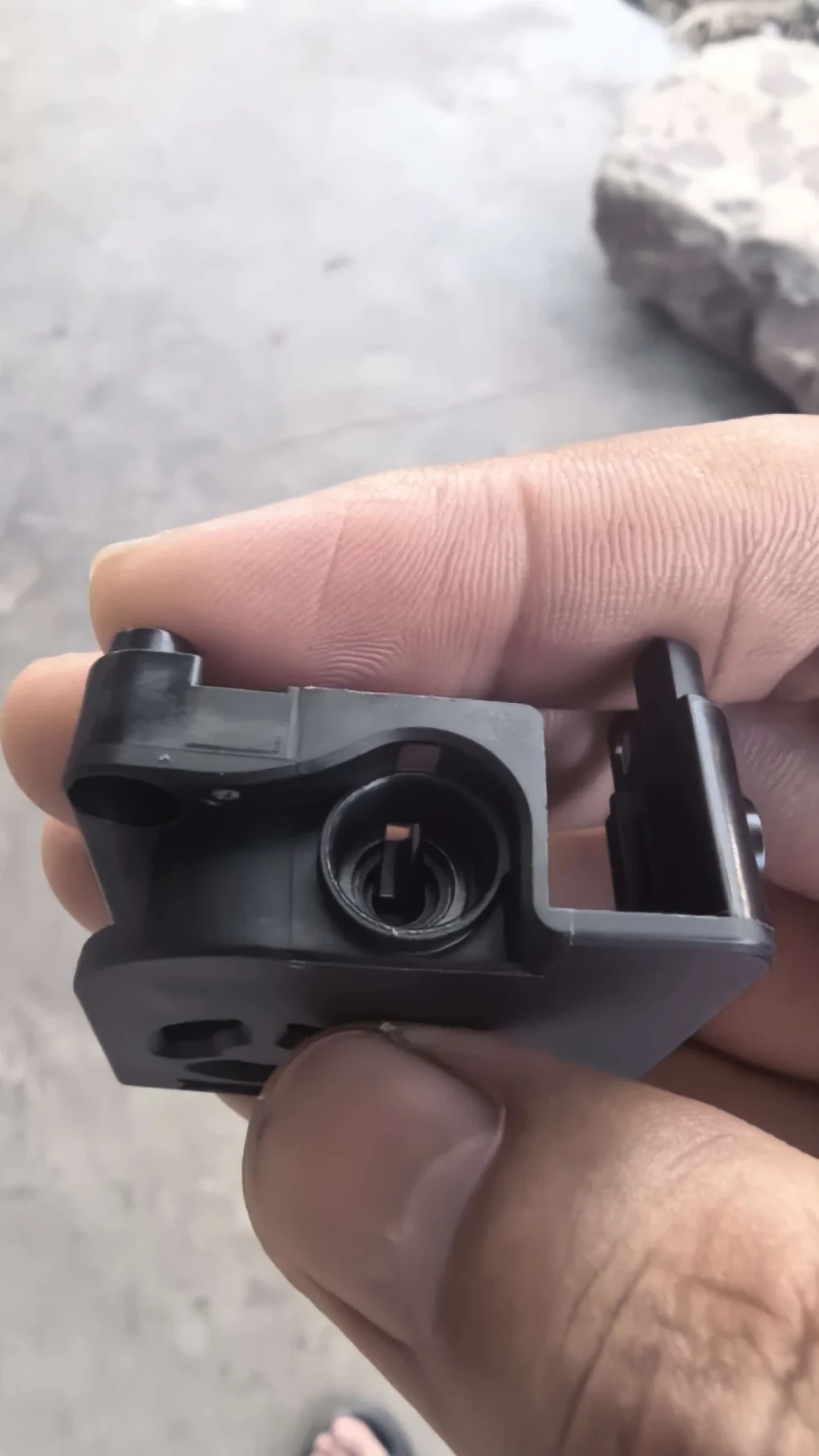 创想用车第11个月第三次故障，客服给的是“官翻机”：盘完十余条自述维修记录，3个月保修、168元延保、0.39元接头、59元前壳，这笔账算一次