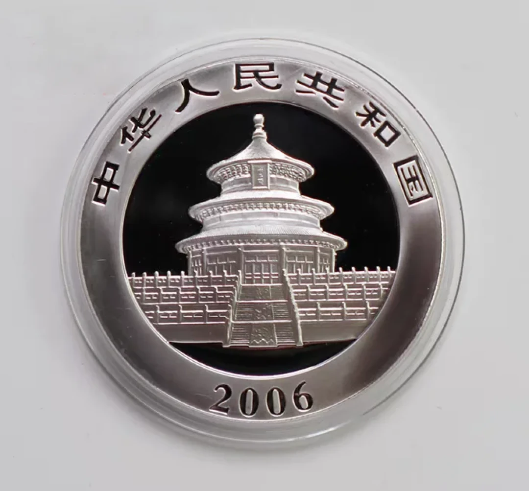 银镯从379涨到799:当银饰开始按贵金属报价,捡漏党先算清这三本账
