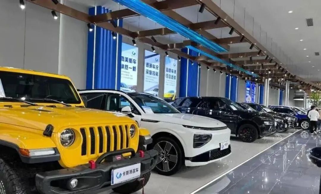 全新525Li裸车28万,一年准新还要30万+:宝马倒挂卡在金九,抄底前先算清三笔账