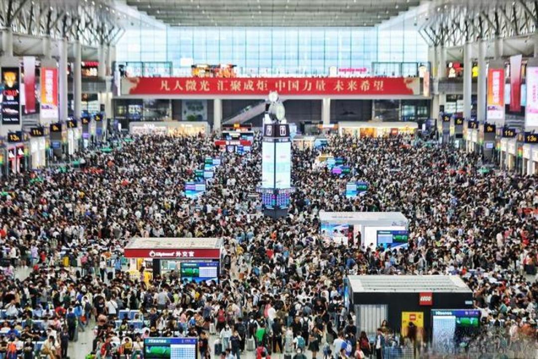 中秋国庆火车票今日开售 官方抢票攻略与运力安排请收好