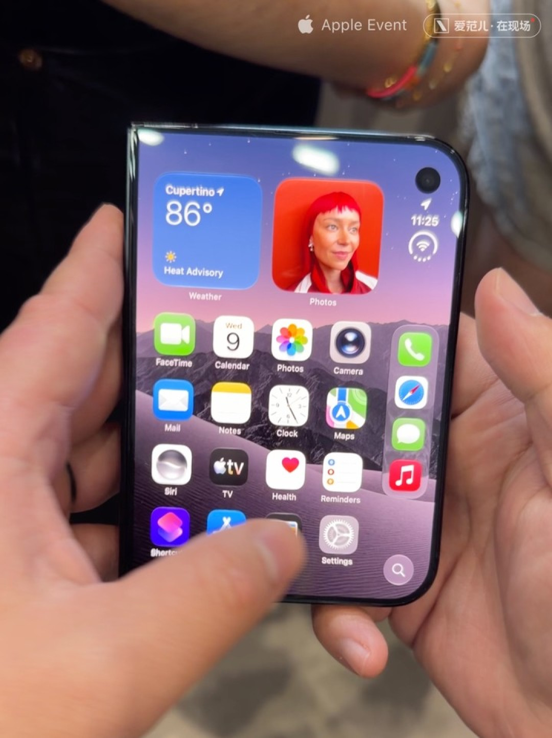 iPhone Duo 首发上手：唯一值两万元的折叠屏