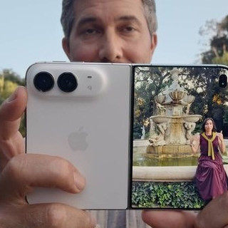 苹果秋季发布会新品全汇总：折叠屏 iPhone Duo 压轴，Pro 系列首次用上可变光圈