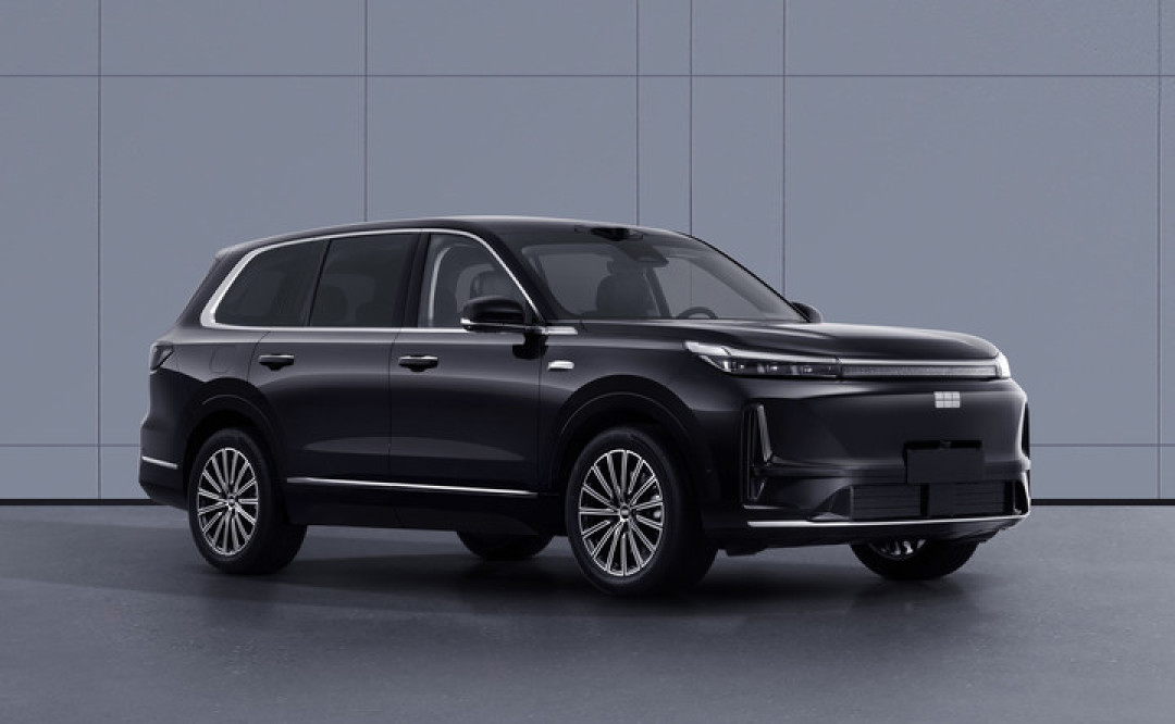 理想 i6 换上中创新航电芯，极氪 9X 光辉、Model Y 性能版现身，9 月新车提前看