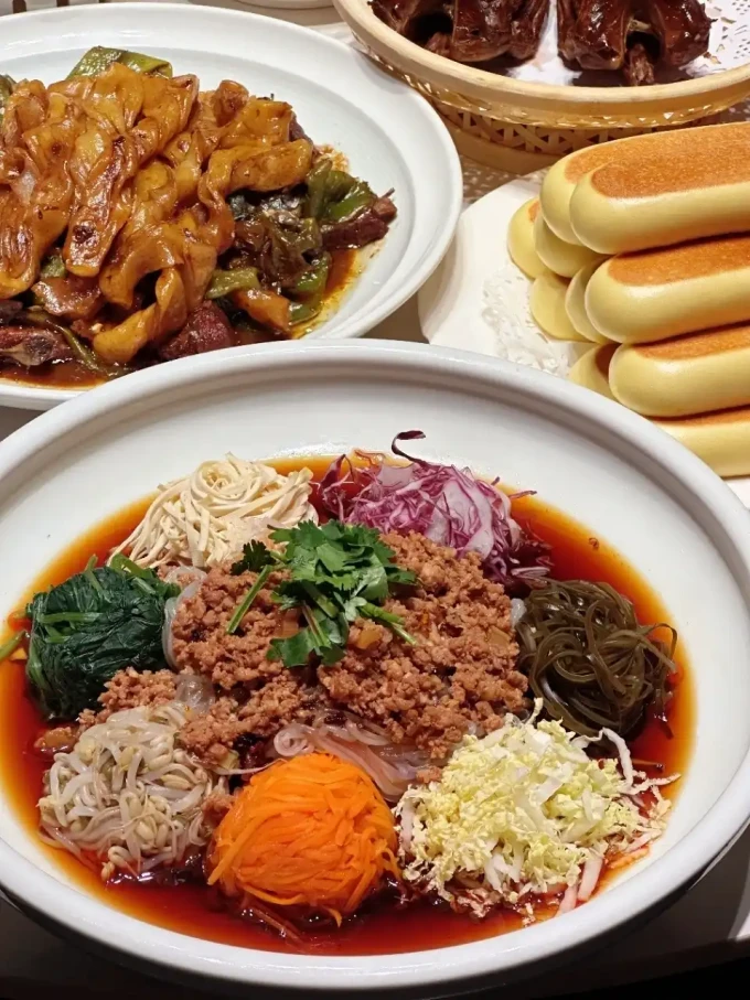聚会餐饮
