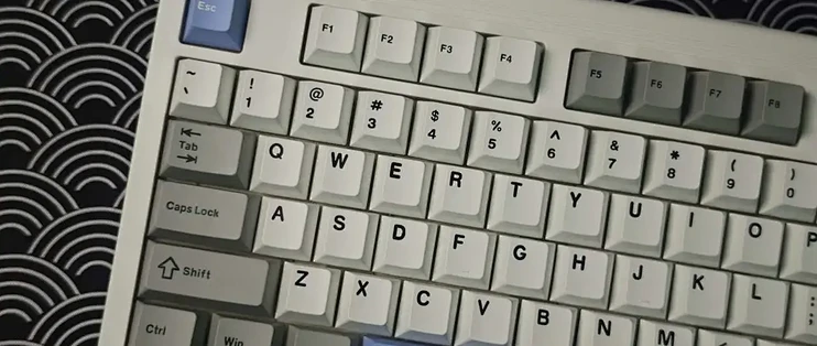 108配列还支持8K！这不得干完活直接开一把！--首席玩家NEO108V2