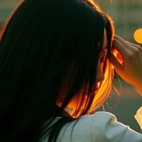 敏感头皮用什么染发剂不刺激？别只盯遮白力这几款温和配方更安心
