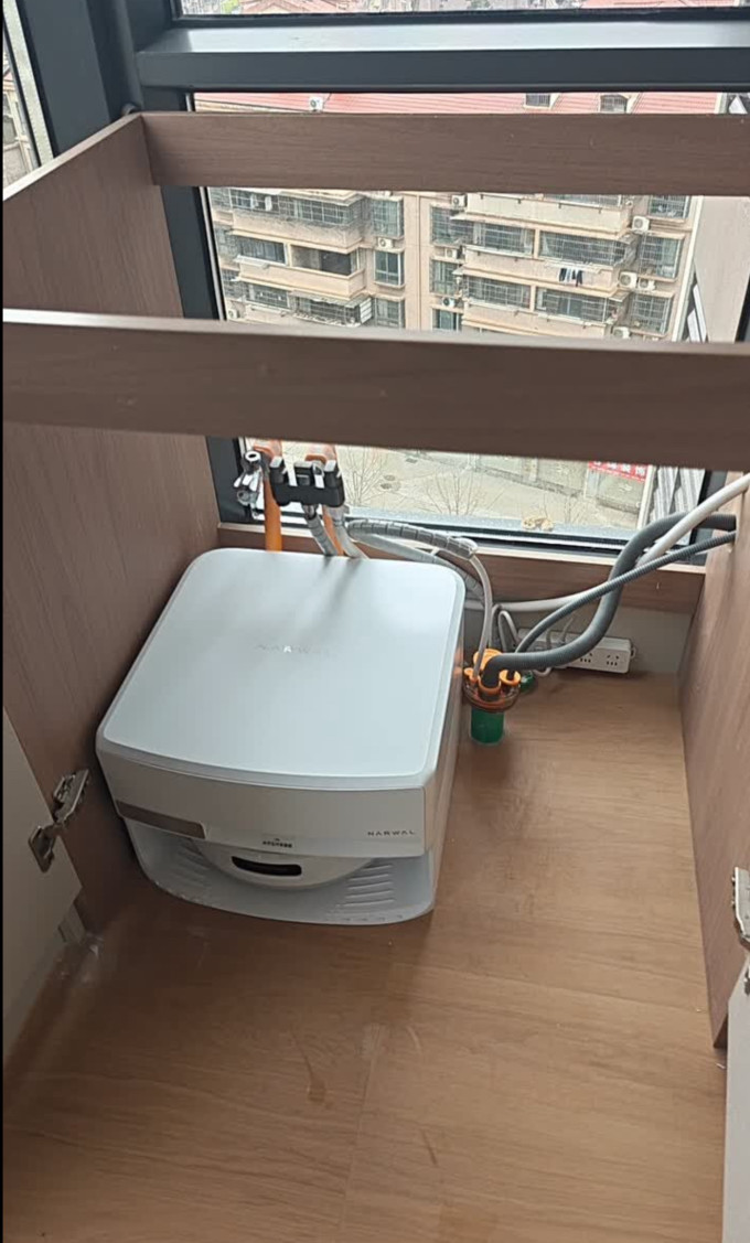 扫地机器人