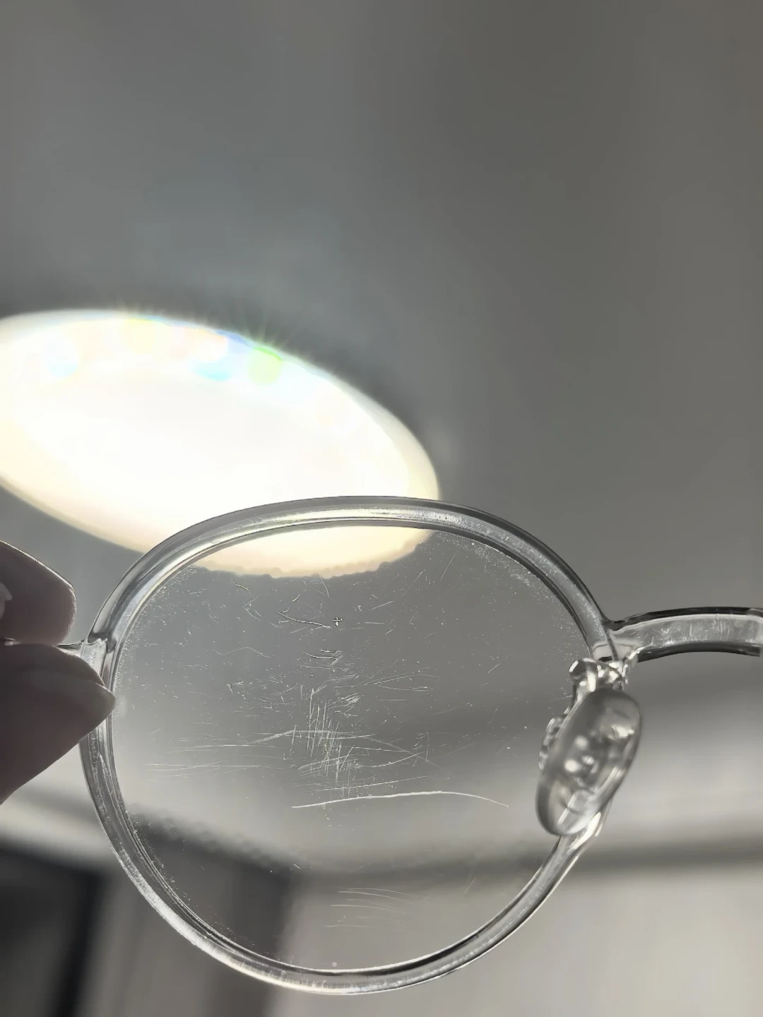 医疗版星趣控三个月挂花报废、眼轴弹回原点：对完8~12小时的佩戴时长共识和两条277、337条评论大帖里的两派账本，复查数据难看时先审计家里这三件事