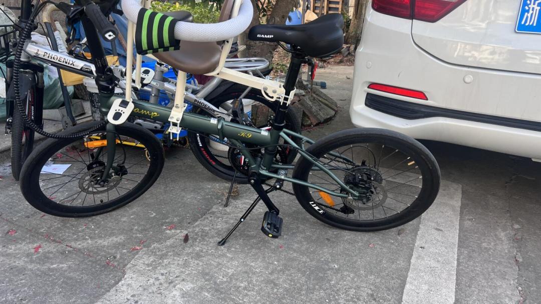 大行坎普两头做的车行老板凌晨两点发爆料帖,评论区打翻了:对完六个品牌实价、18年老骑友转品牌帖和两笔二手账,我把谁该买大行、谁该转投排清楚了
