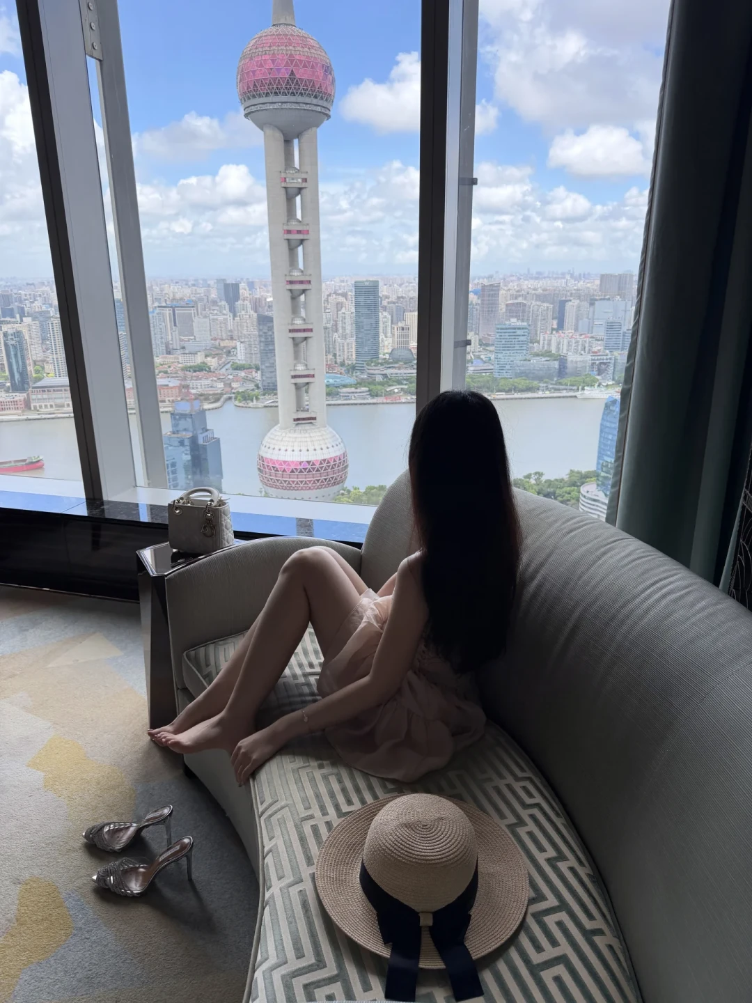 中秋倒计时15天:大理民宿打6折、景德镇民宿破1000、上海五星300+——想从民宿换高星的人,这两张价格表别混着看