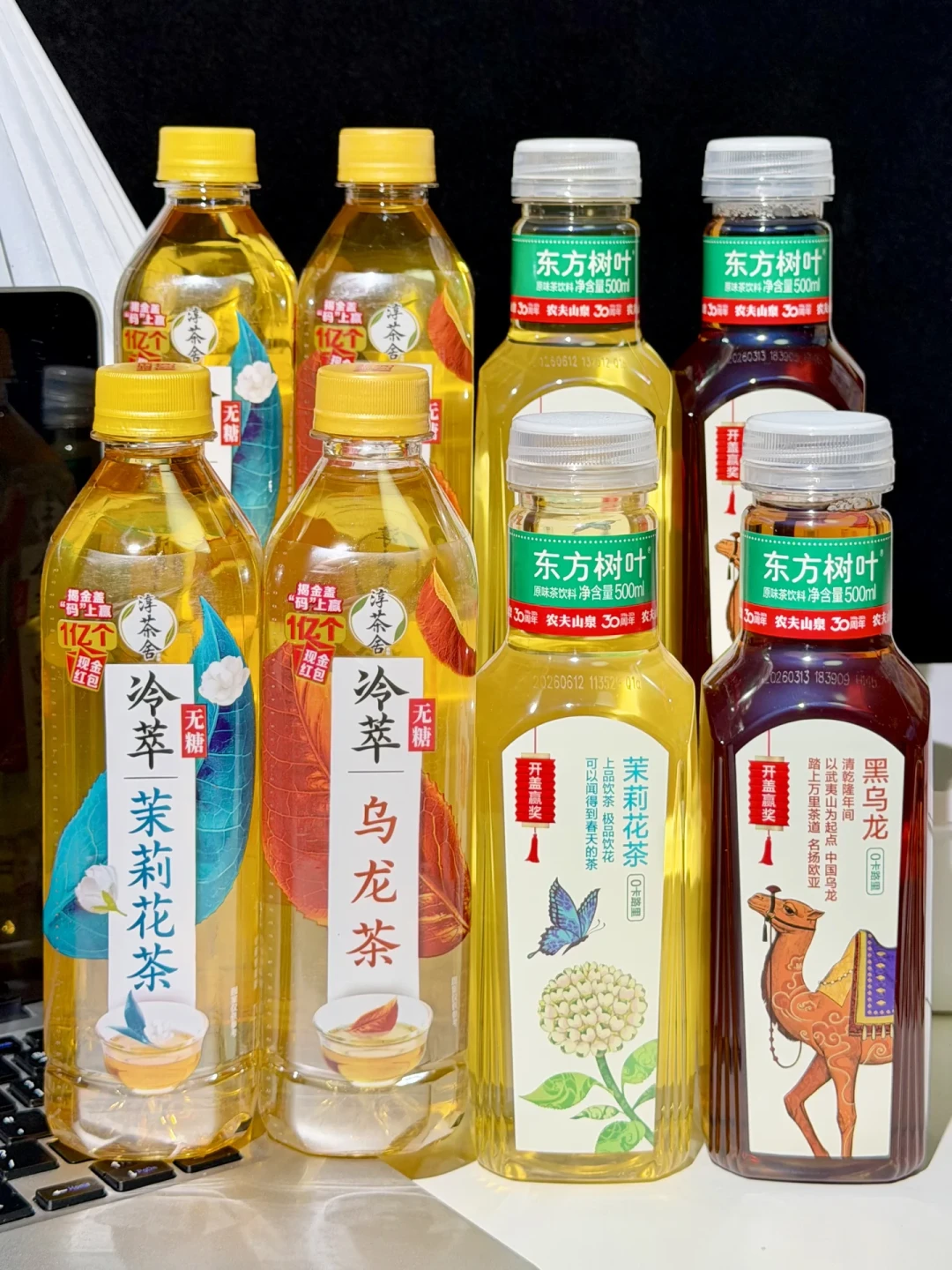 全网喊无糖茶见顶，卖第一的那家偷偷涨了30%：对完中报账、79%份额、5块到2块9的四档价梯和平替的茶多酚差，秋天这箱茶怎么囤，全理清了