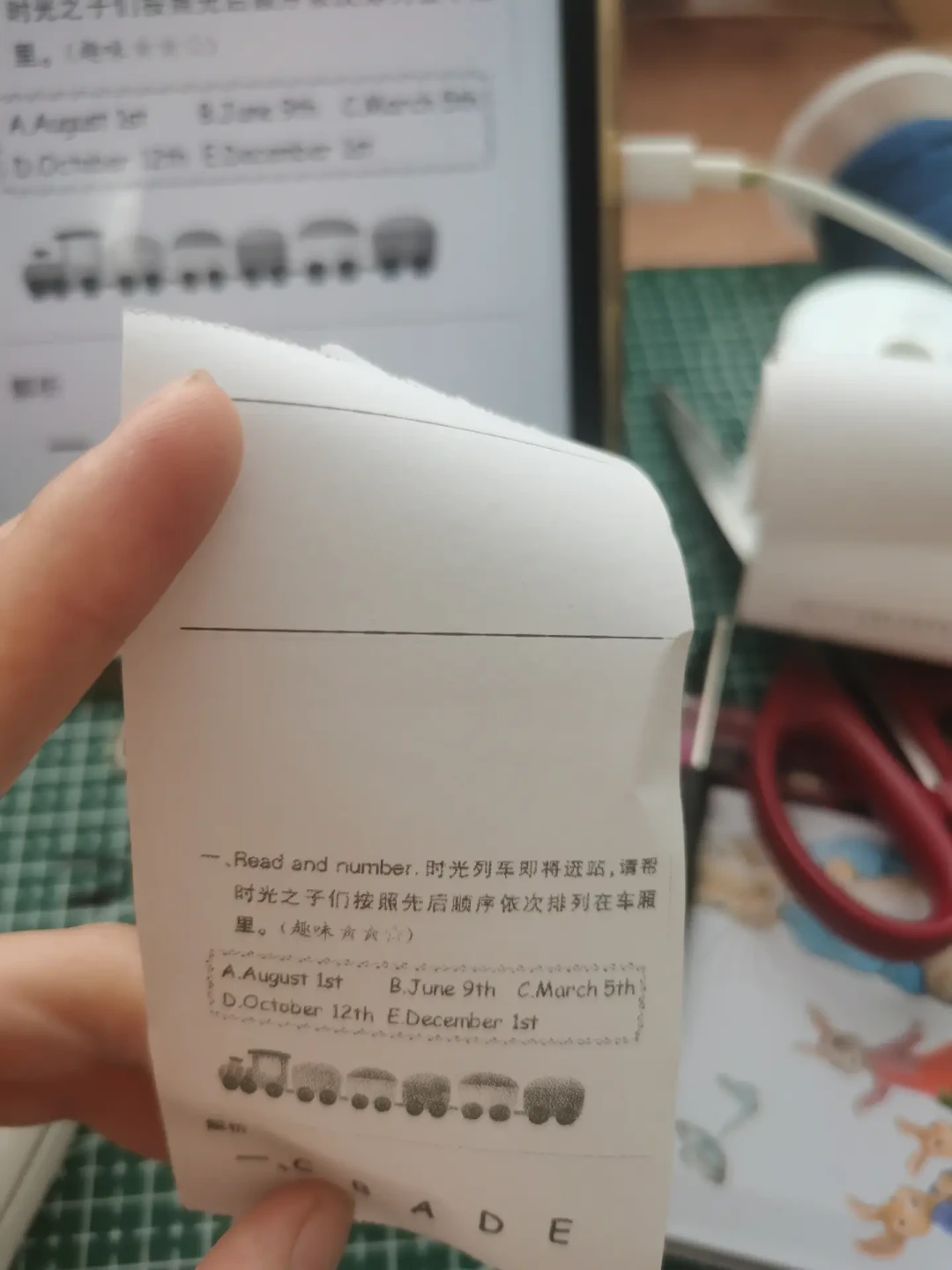 开学翻出来的喵喵机开不了机？先别寄修，22块、99块、88块这三笔账算完再决定