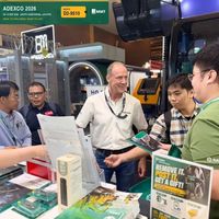 国内有人七折甩卖，世达却在雅加达开了家"全品店"：9月这组视频信息量不小