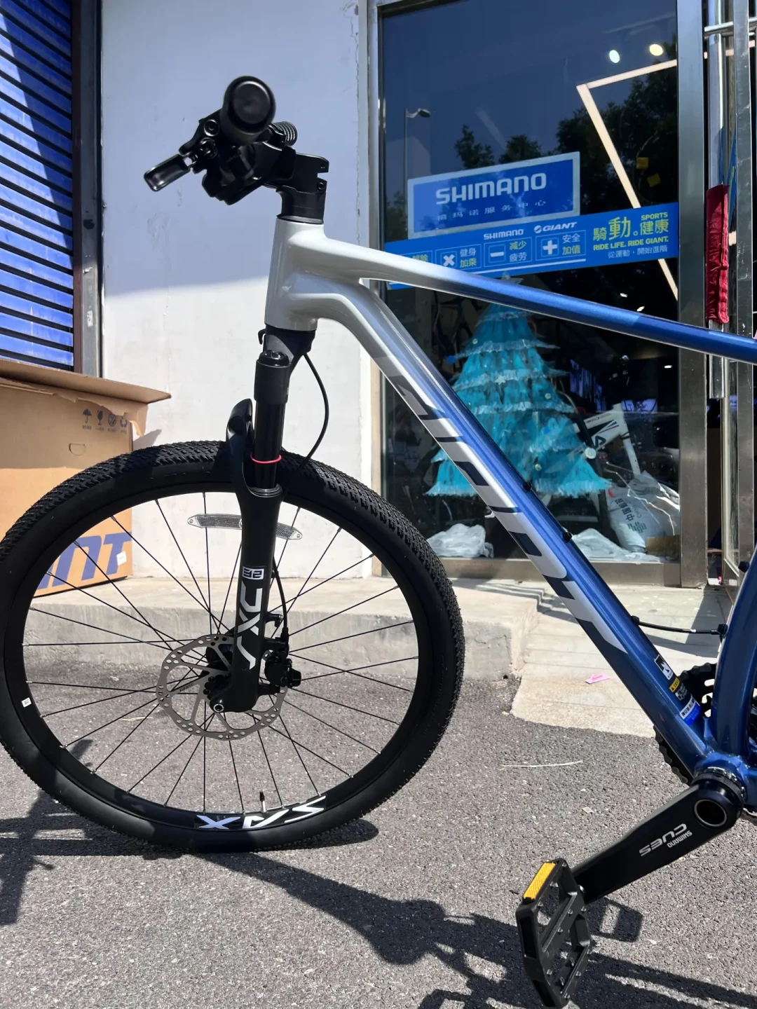3998的27款XTC800：筒轴、全内走、UDH全给了，但老车主扒出来的这几处让补，付款前得想明白