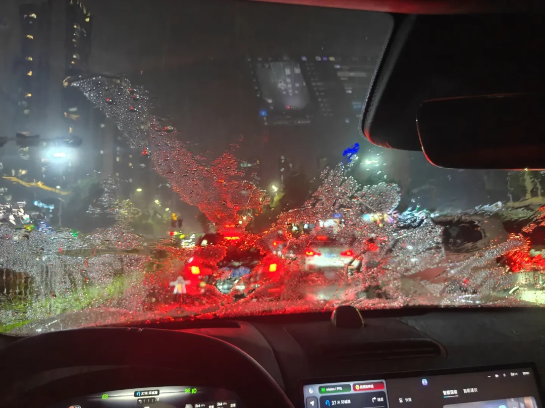 前挡刮不干净别急着怪雨刮:5种病3步自检,SONAX玻璃线哪瓶先买、哪瓶看价再买